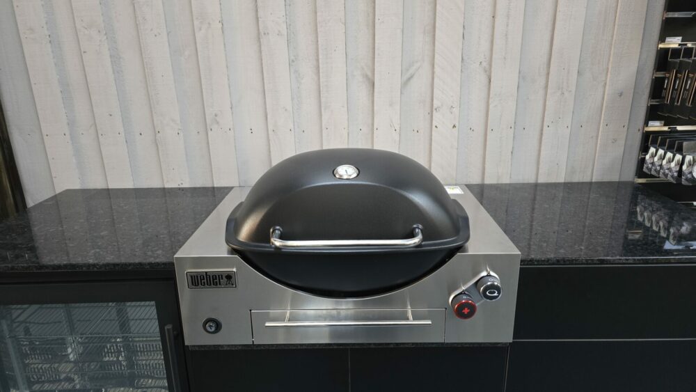 Weber Family Q 3600N - Modular Outdoor Kitchen - Floor Stock Thomastown - Image 2